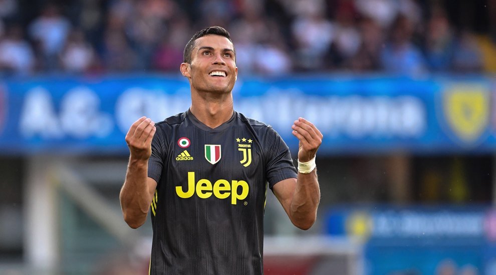  乌迪内斯定位球战术显威，连入两球取胜