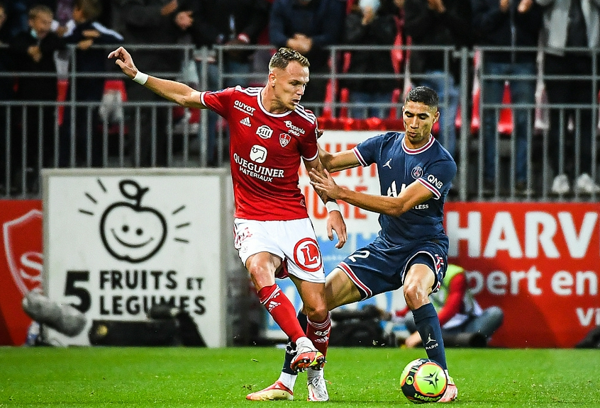  布雷斯特快速反击犀利，开场闪击奠定胜局基础